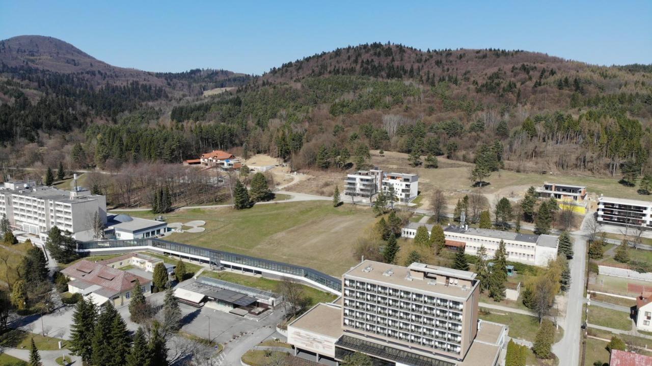 Penthouse Apartman Rezidencia Mineral Bardejovske Kupele Exterior photo